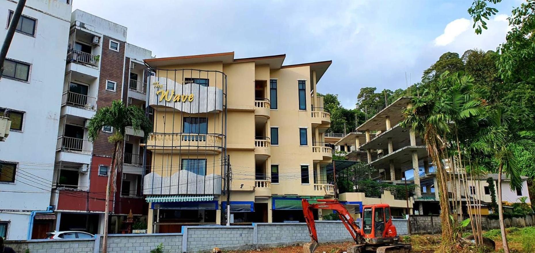 Royal Waves Hotel Patong Exteriör bild