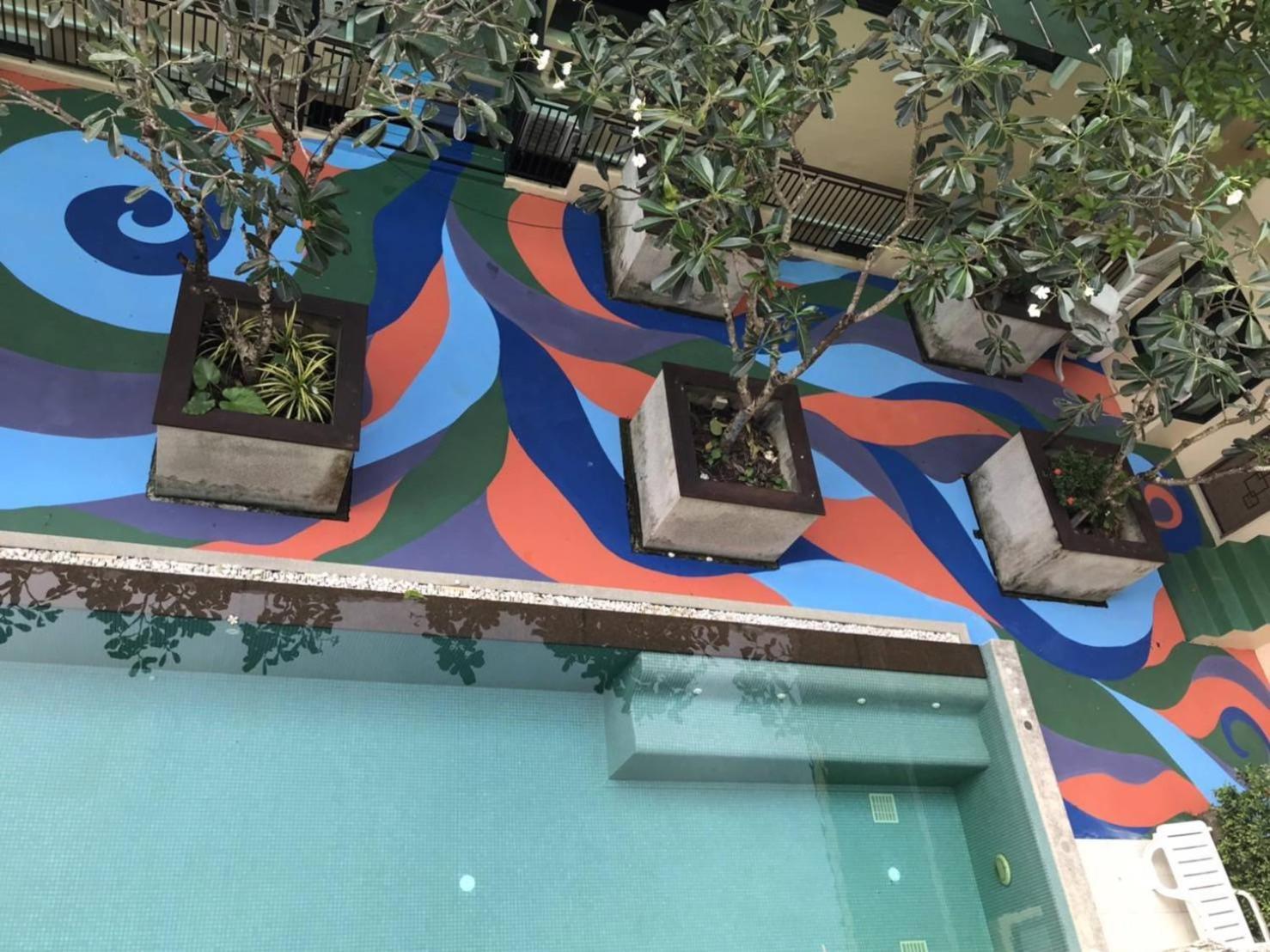 Royal Waves Hotel Patong Exteriör bild